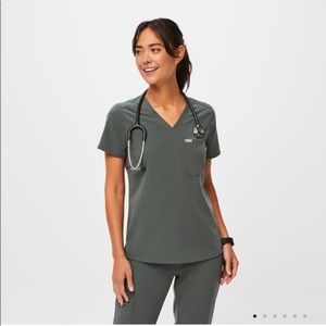 FIGS Carina top bonsai color